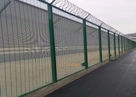 Yeşil Kaynaklı Hasır Eskrim Tırmanma Önleyici Toz Boyalı 358 Güvenlik Çit Hapishane Mesh