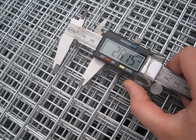 밍크 감금소를 위한 뜨거운 담궈진 직류 전기를 통한 용접된 철망사 패널