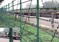 農場の塀/刑務所の塀のための熱い浸された電流を通された鋼鉄有刺鉄線