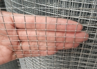 Ρολά με πλέγμα γαλβανισμένου συγκολλημένου συρμάτινου φράχτη 1&quot;X1&quot; για πουλερικά