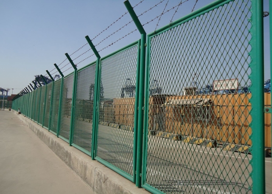 buy PVC Powder Coated Expanded Metal Fence 30mmx60mm Hole For Highway online manufacturer