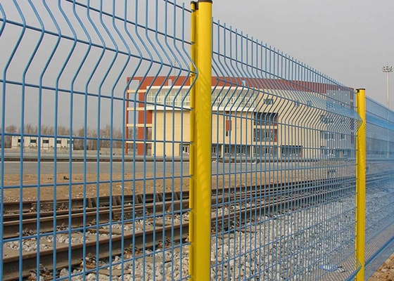 buy Green Plastic Coated Wire Mesh Fencing For School / Plant / Highway online manufacturer